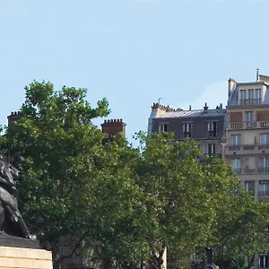 ** Hotel Du Lion França